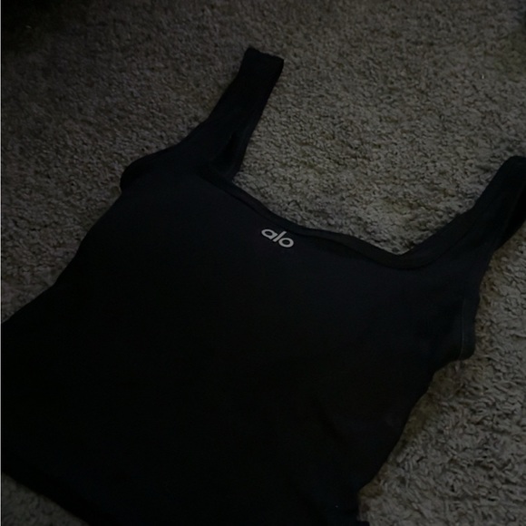ALO Yoga Tops - ALO Yoga Women's Dark Tank Top